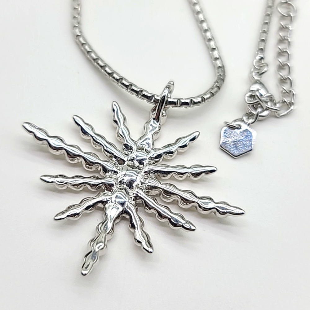 $119 NWOTS! Touchstone by Swarovski Austrian Crystal "Snowflake" Pendant ❄️ - Picture 9 of 12